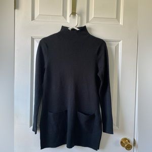 Tahari black mock neck sweater size small